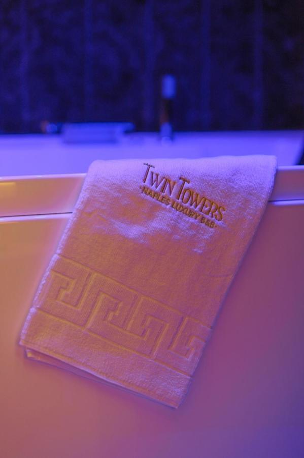 Twin Towers Naples Luxury Bed & Breakfast Dış mekan fotoğraf