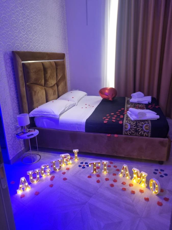Twin Towers Naples Luxury Bed & Breakfast Dış mekan fotoğraf